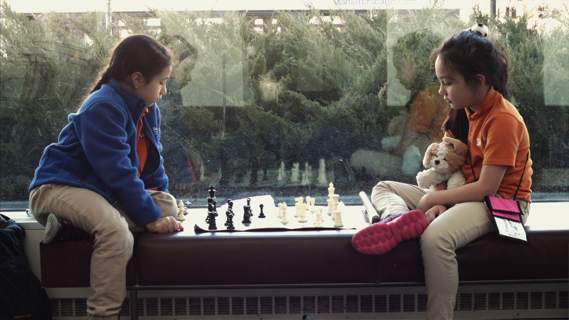 Τα Κορίτσια Παίζουν Σκάκι